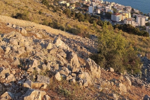 Saranda: comunismo, vistas panorámicas, monasterio y mezquita