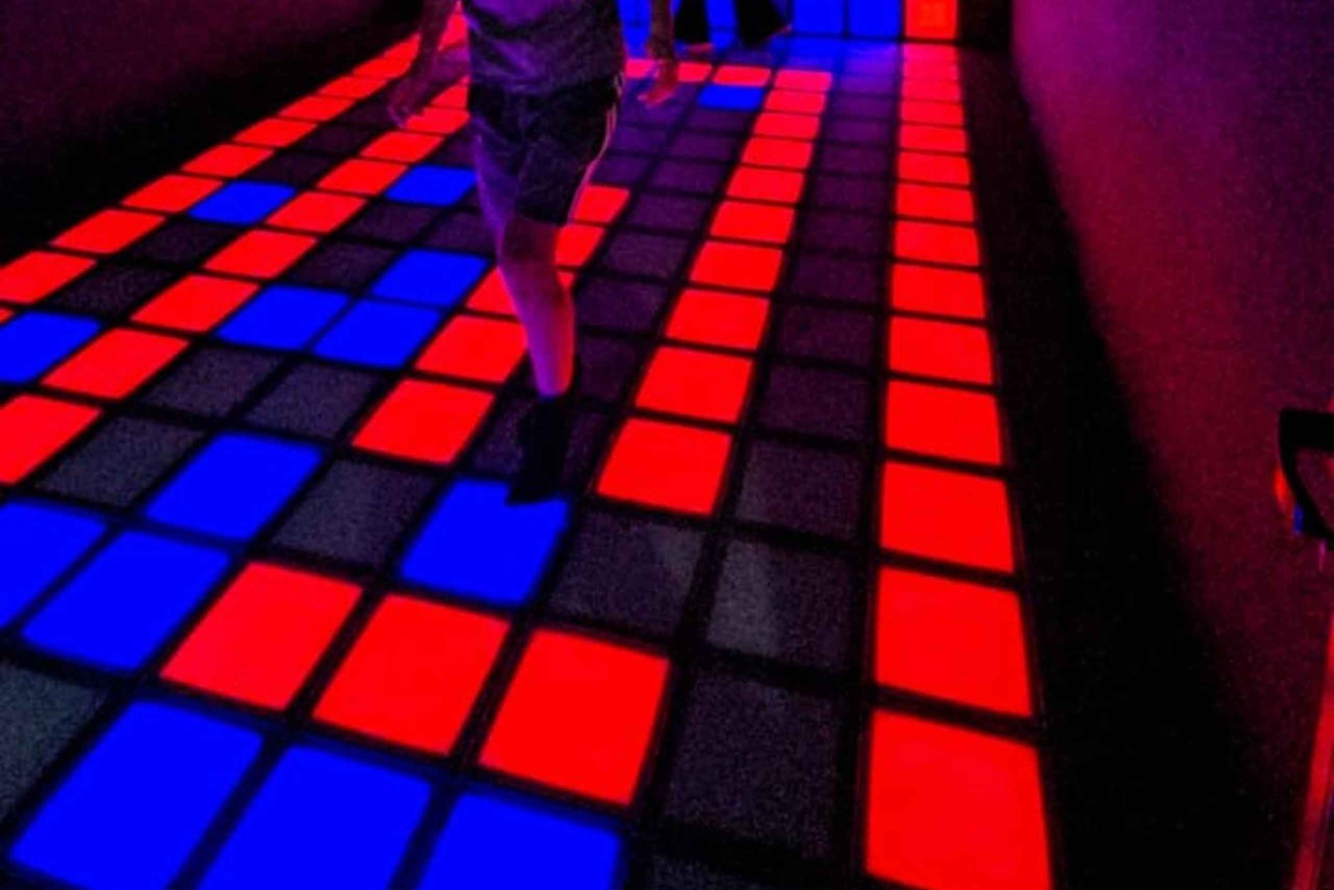 Podłoga to lawa w Tirana Escape Room