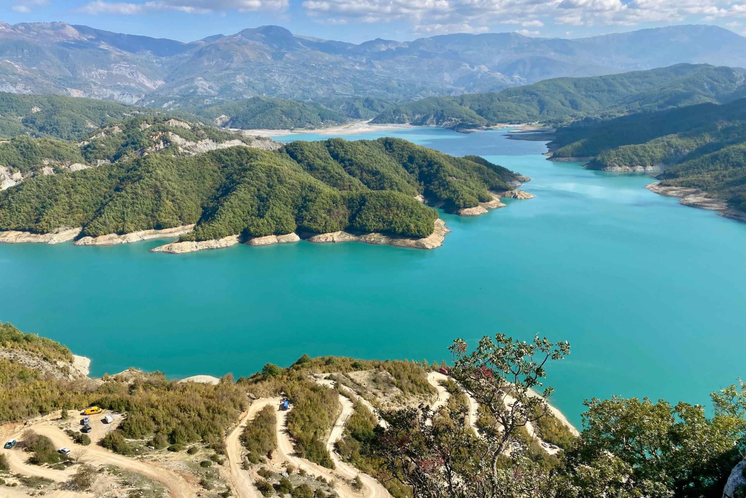 Tirana: Bovillan järvi ja Gamti-vuori – vaellus ja lounas