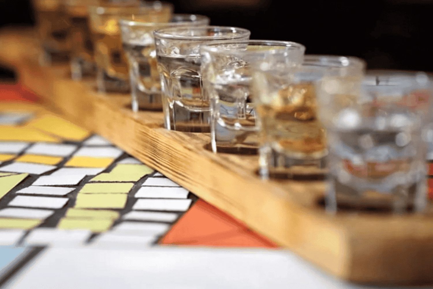 Degustazione di raki e abbinamento di meze con un esperto a Tirana