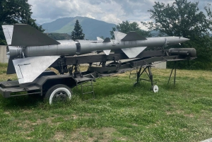 Tirana: tirolina, castillo de Petrela y museo de armas