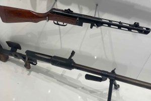 Tirana: tirolina, castillo de Petrela y museo de armas