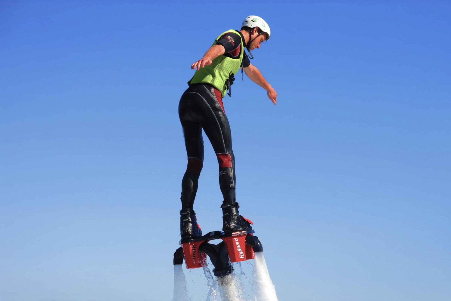 アリカンテ：インストラクターと一緒にフライボード体験