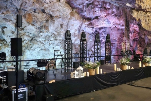 Alicante: Adega antiga com degustações e igreja em estilo Gaudí