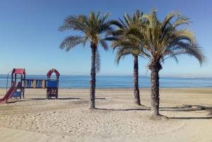 Аликанте: частная велосипедная экскурсия по пляжу и истории