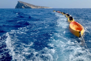 ベニドルム：ガイド付きカヤックツアー（シュノーケリングと写真撮影付き）