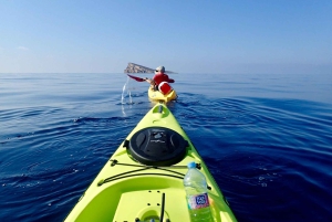ベニドルム：ガイド付きカヤックツアー（シュノーケリングと写真撮影付き）