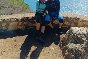 デニア：電動マウンテンバイクでモンゴ山脈を巡るツアー