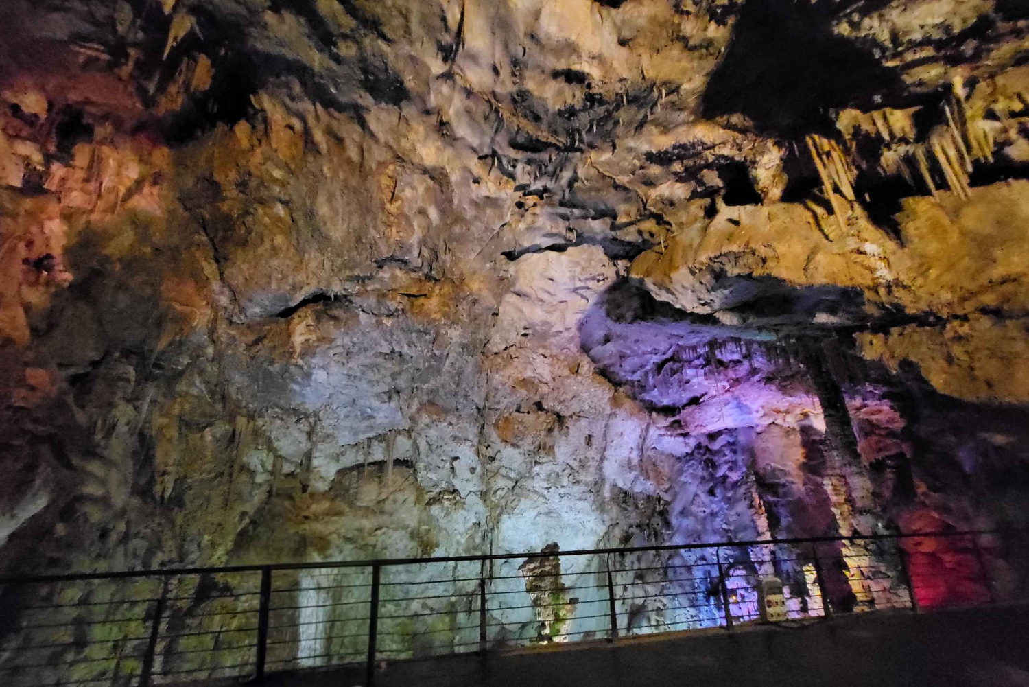 Аликанте: исследуйте пещеры Канелобре и очарование Бусот