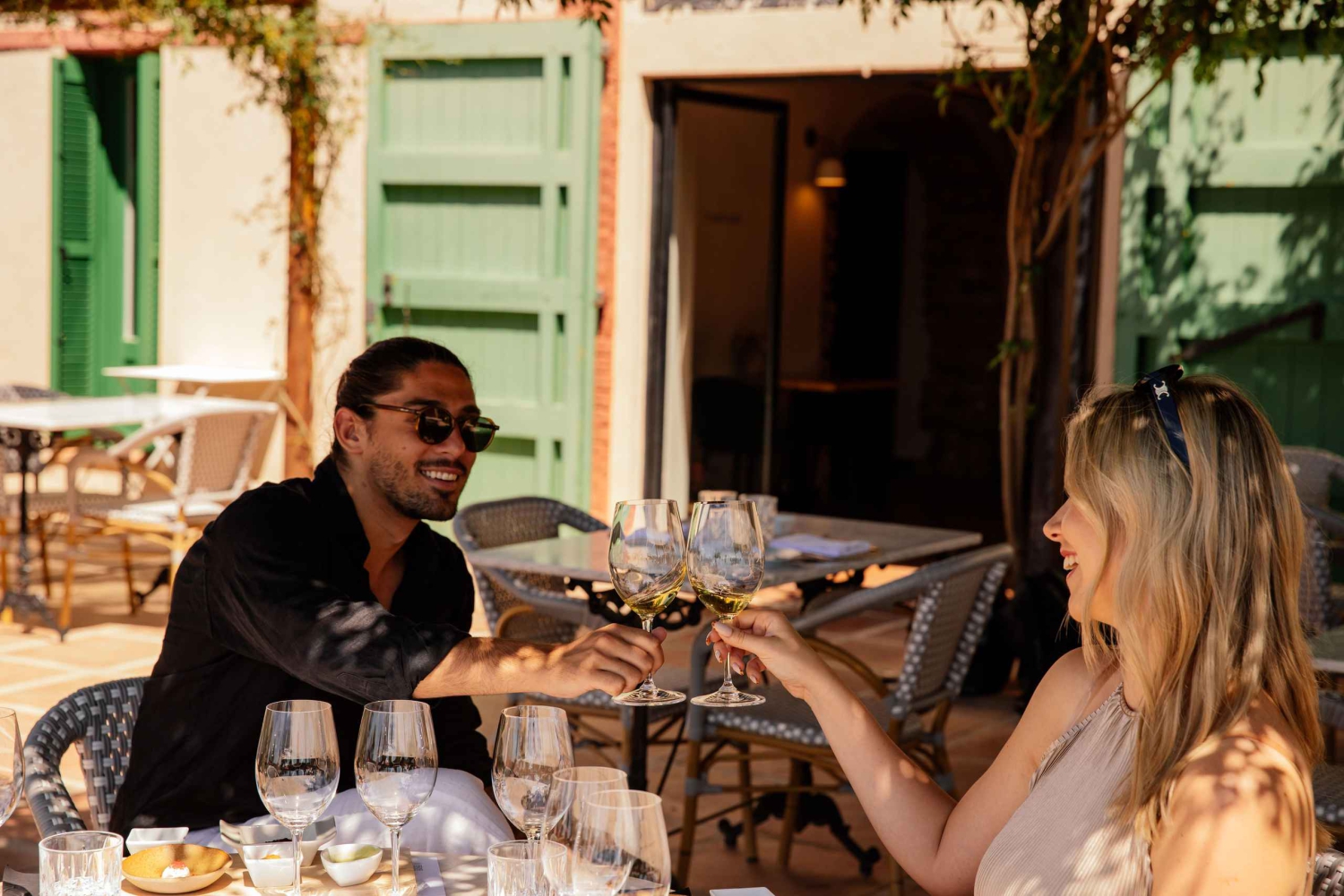 アリカンテ発：2つのプレミアムワインテイスティングとタパス