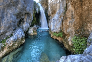 Индивидуальный туризм: водопады Алгар на автомобиле