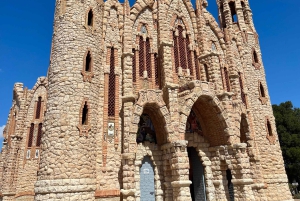 Vinresa med 3 provsmakningar och Castillo La Mola: Liten grupp