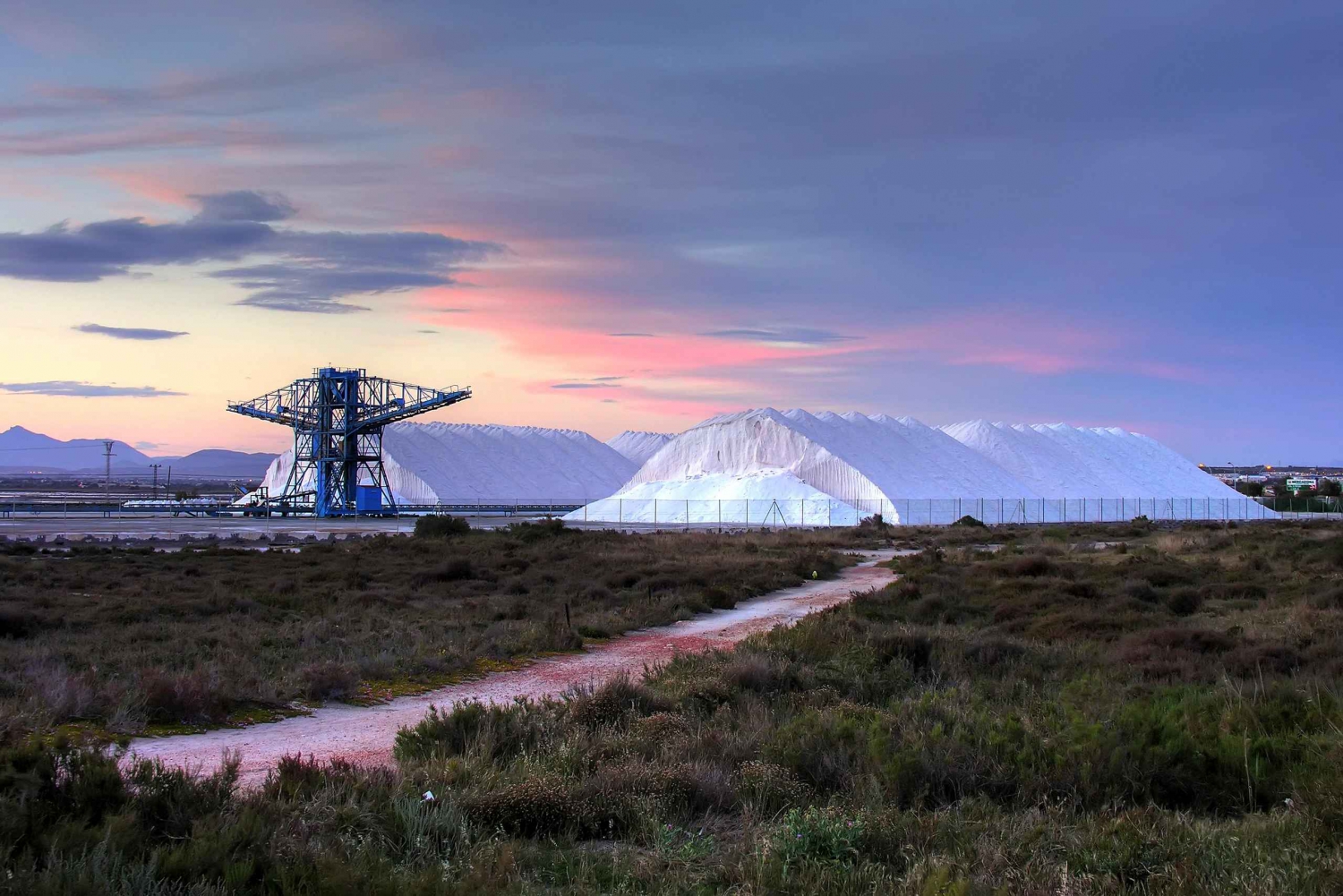 Посетите Санта-Пола и ее маяк из Аликанте с легким перекусом, небольшие группы.