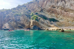 ハベア：カラ タンゴとサン アントニオ自然保護区のカヤック ツアー