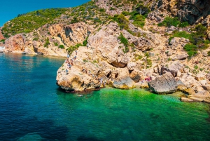 ハベア：カラ タンゴとサン アントニオ自然保護区のカヤック ツアー