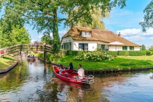 Ab Amsterdam: Ultimatives Giethoorn-Erlebnis mit Bootstour