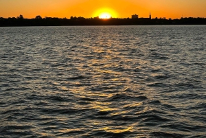 Żeglowanie w Buenos Aires o zachodzie słońca