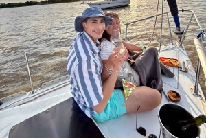 Żeglowanie w Buenos Aires o zachodzie słońca