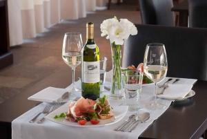 Mendoza: Full Day Wine Tour with 3 Course Lunch