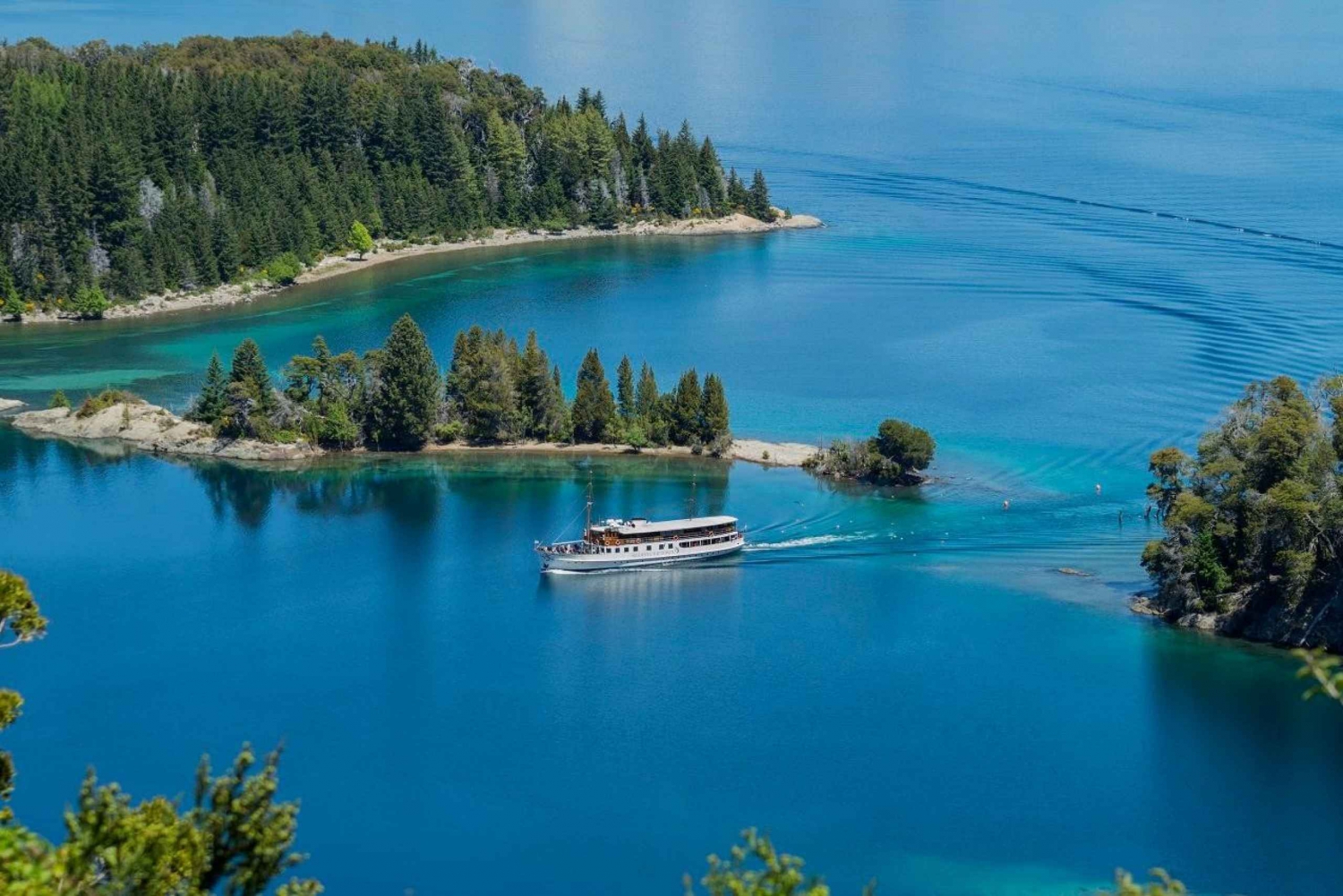 Nawigacja przez Isla Victoria i Bosque de Arrayanes