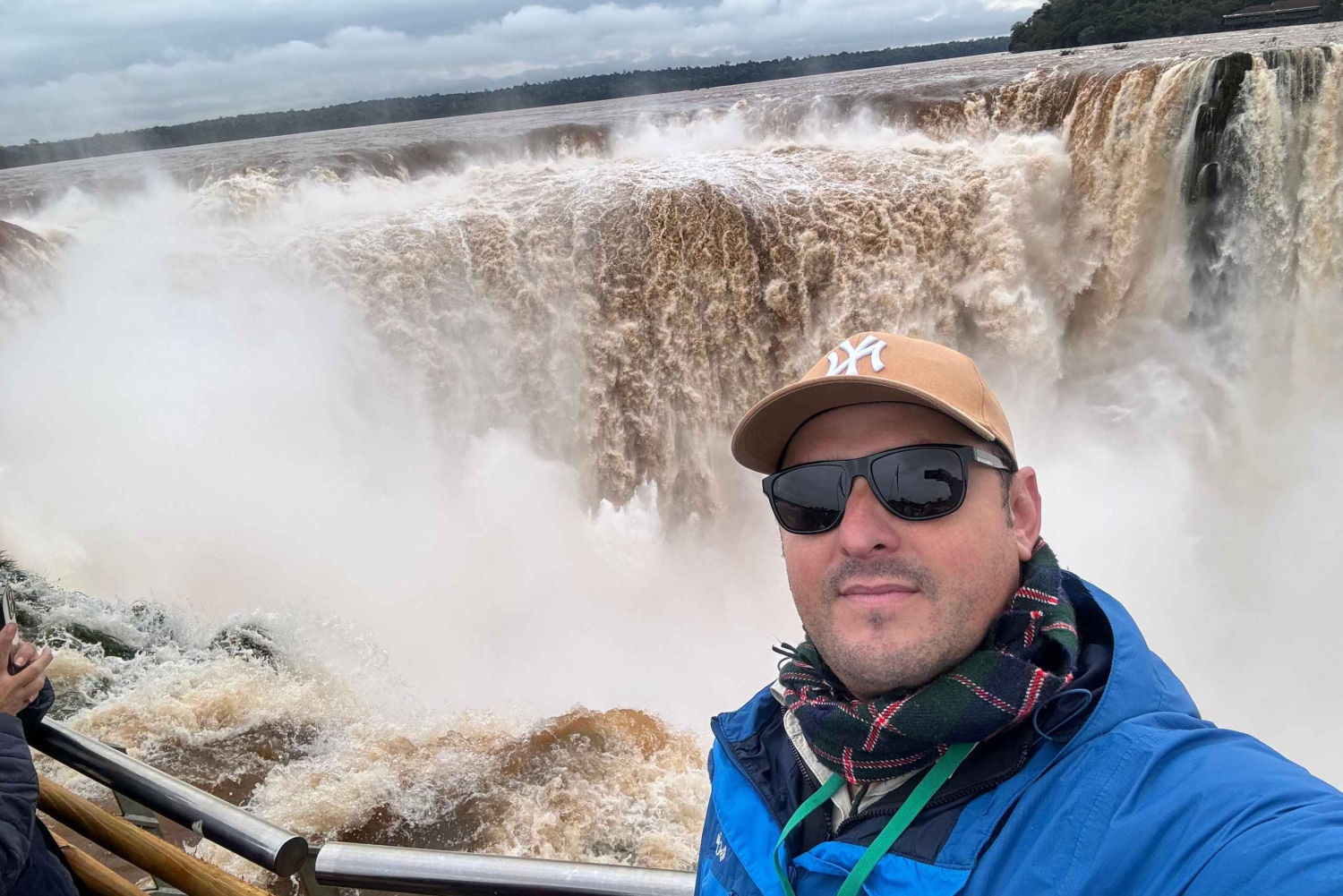 Privat dagsomvisning til Iguazú-fossen: Brasil + Argentina + båt (valgfritt)
