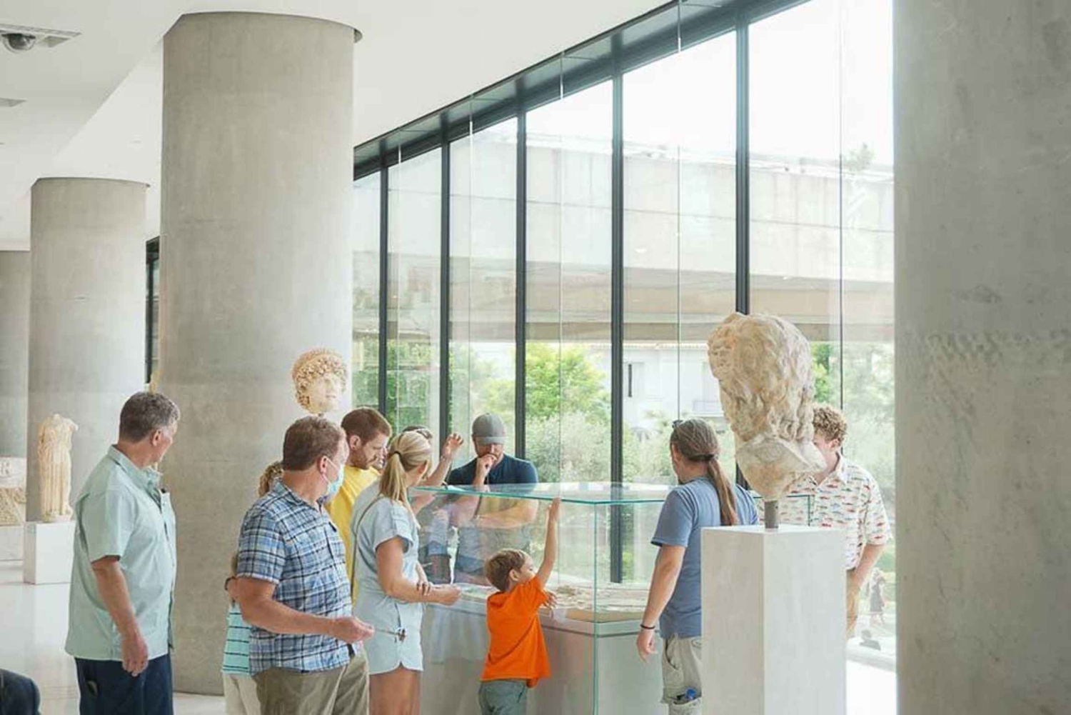 Akropolis-Museum: Familientour & Schatzsuche mit Ticket-Option
