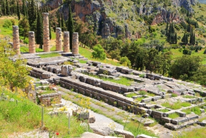 Athens: Delphi Day Trip with Licensed Guided Tour and Pickup