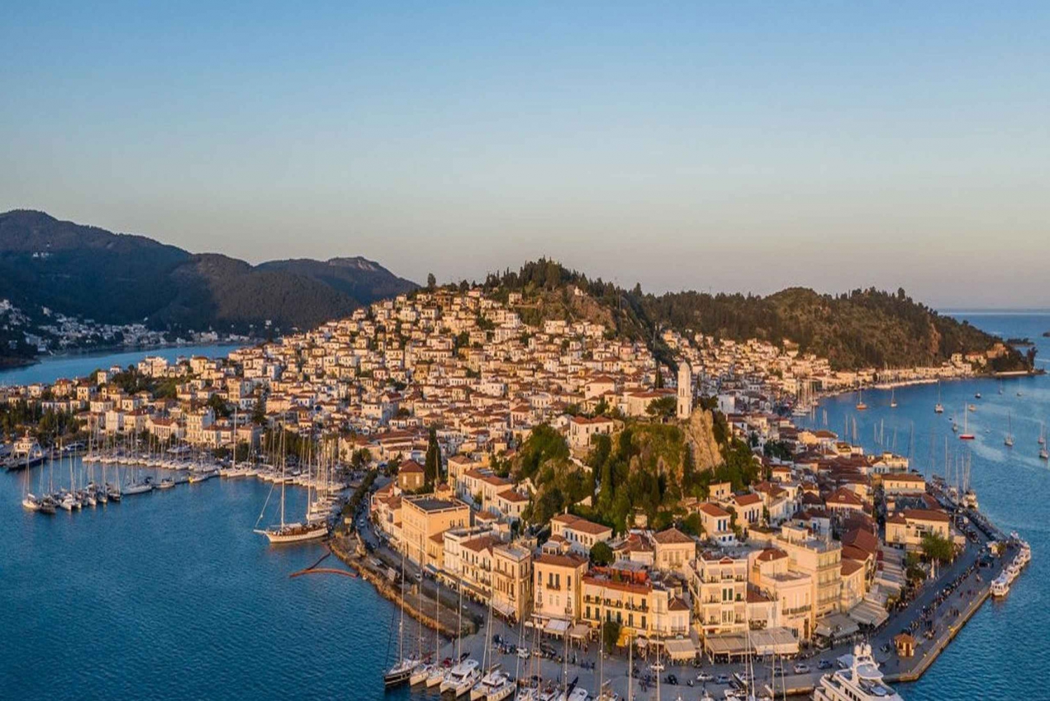 Athene: veerbootticket van/naar het eiland Poros