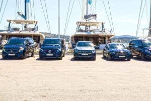 Atenas Tour de medio día en limusina y comida tradicional griega