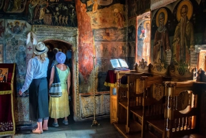 Athens: Meteora Monasteries & Caves Day Trip & Lunch Option