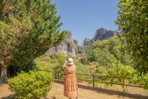 Athens: Meteora Monasteries & Caves Day Trip & Lunch Option
