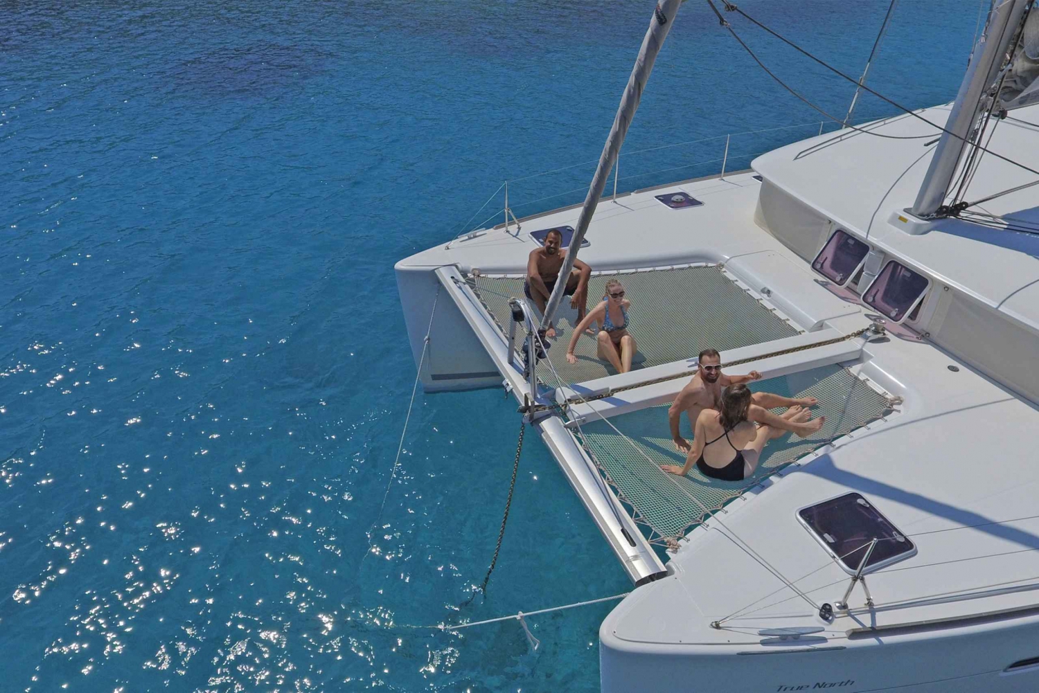 Athens: Riviera Catamaran Cruise with Meal and Drinks