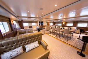 Афины: Круиз по Сароническим островам с VIP-местами и обедом