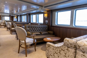 Афины: Круиз по Сароническим островам с VIP-местами и обедом