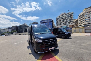 Łatwy transfer vanem i minibusem: lotnisko w Atenach do portu Rafina