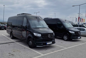 Łatwy transfer vanem i minibusem: lotnisko w Atenach do portu Rafina