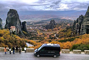 From Athens: 3-Days Meteora with small size local tours
