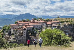 From Athens: 3-Days Meteora with small size local tours