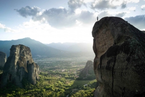 From Athens: 3-Days Meteora with small size local tours