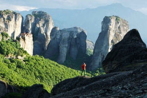From Athens: 3-Days Meteora with small size local tours