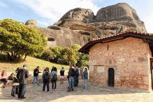 From Athens: 3-Days Meteora with small size local tours