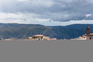 From Athens: Day Trip to Delphi and Arachova