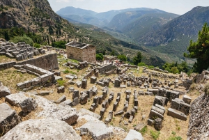 From Athens: Delphi and Meteora 2-Day Guided Tour