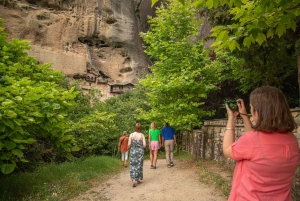 From Athens: Meteora Monasteries Bus Tour and Hidden Caves