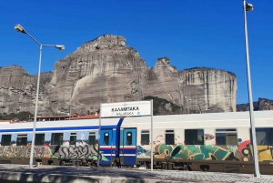 From Athens: Meteora Monasteries Bus Tour and Hidden Caves