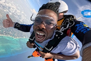 Freeport: Skydiving over the Bahamas