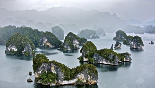 Heyn Raja Ampat Travel