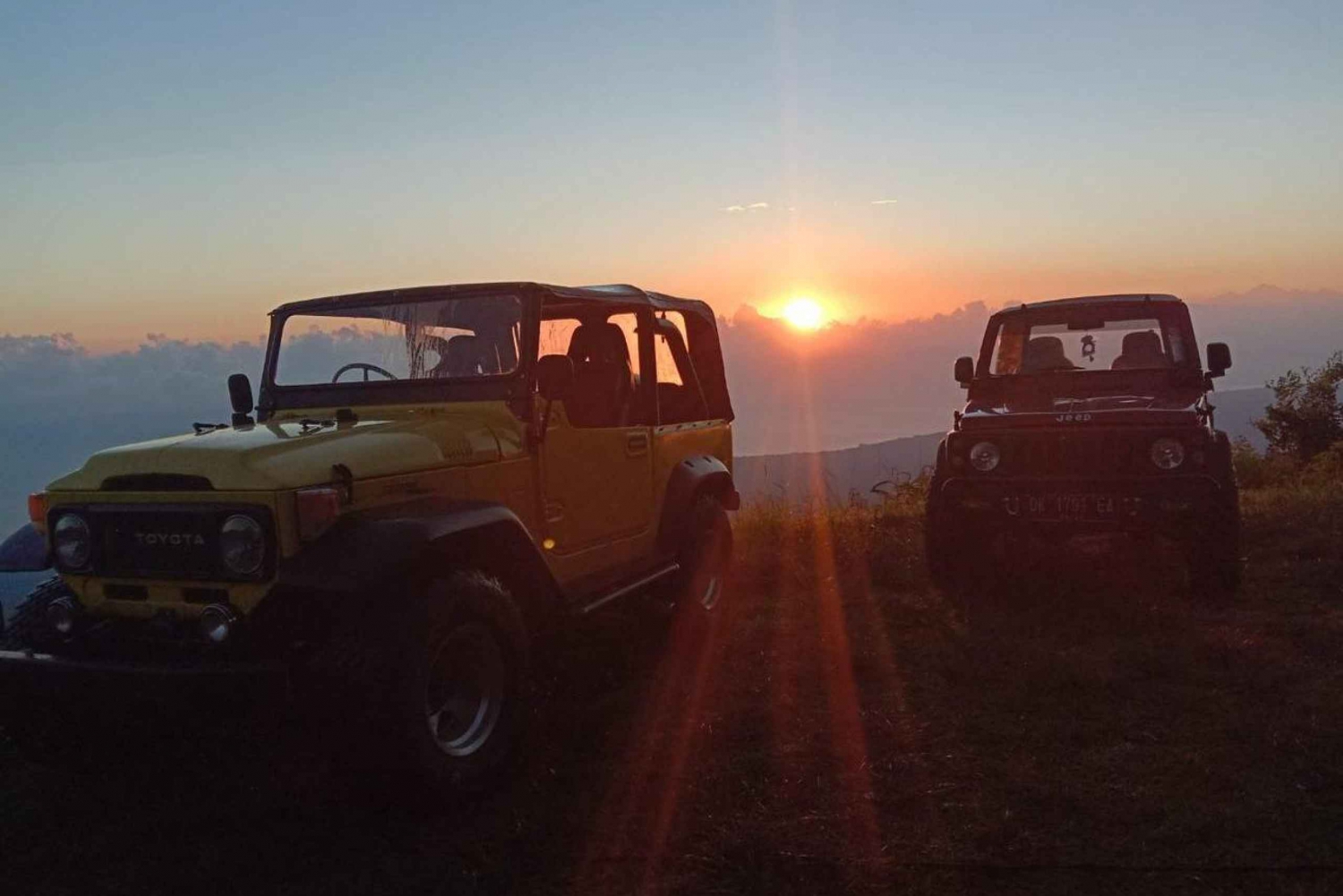 Mount Batur: Private Sunrise Jeep Tour & Natural Hot Spring