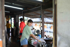 Bangkok: Bike and Canal Boat Tour with Lunch