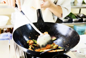 Bangkok: Half-Day Thai Cooking Class with Market Tour